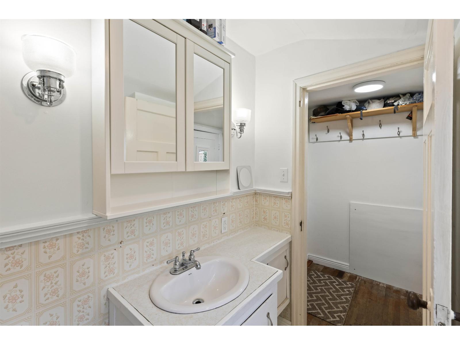 32789 4 Avenue, Mission, British Columbia  V2V 1R5 - Photo 24 - R3083534