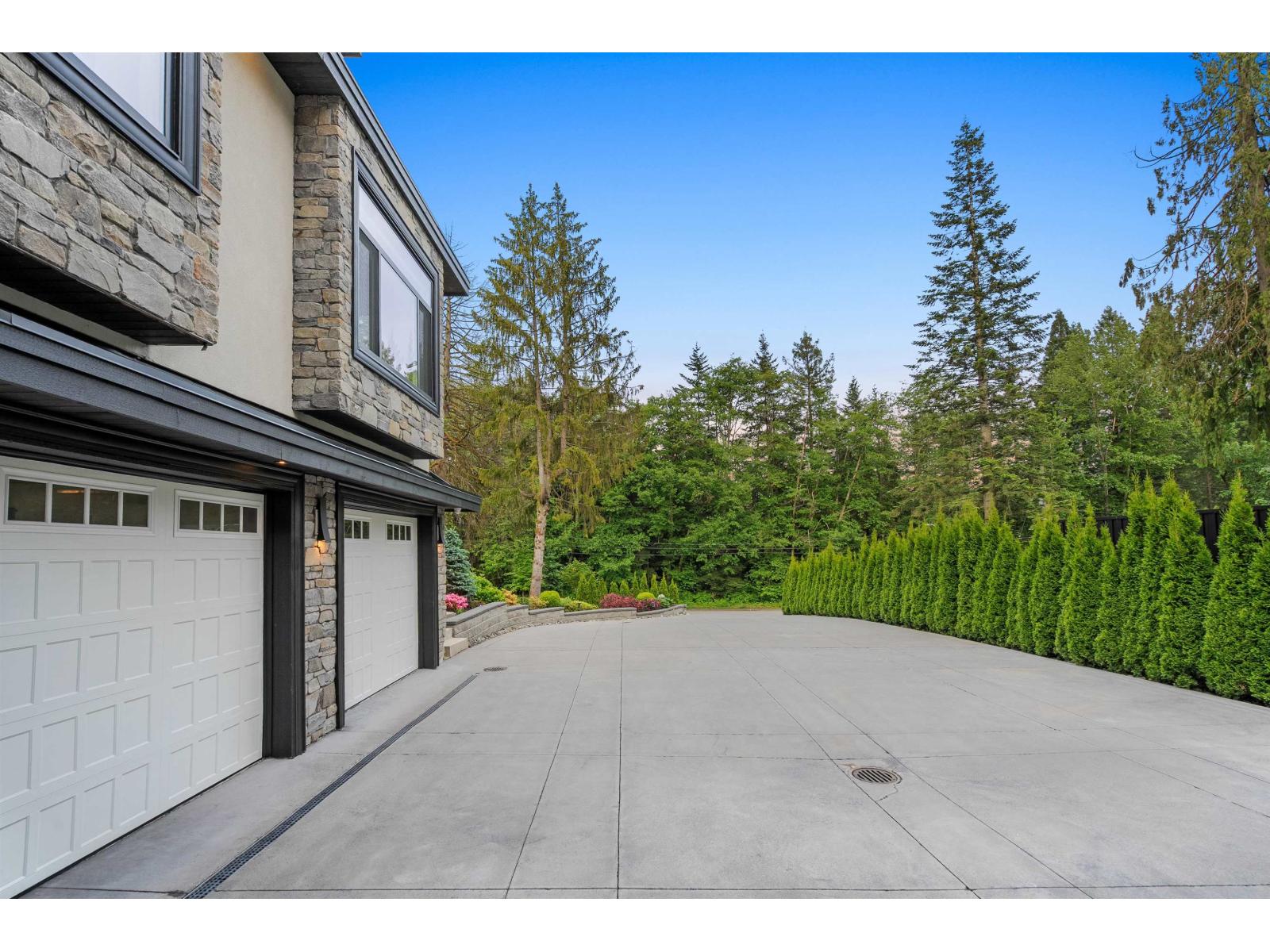 9075 164 Street, Surrey, British Columbia  V4N 2Z9 - Photo 4 - R3084743