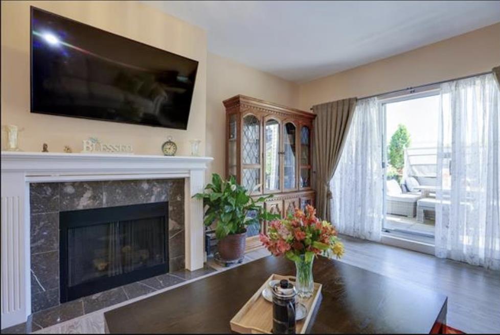 111 13918 72 Avenue, Surrey, British Columbia  V3W 0T4 - Photo 3 - R3086716