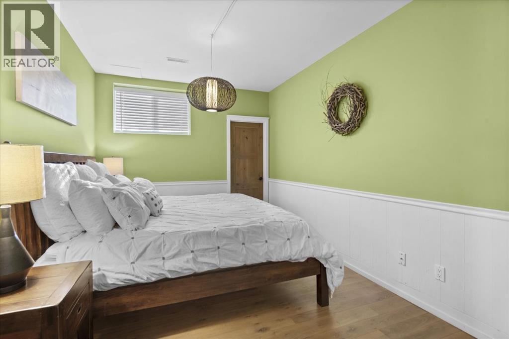 19 Bearspaw Summit Rise, Rural Rocky View County, Alberta  T3R 1H2 - Photo 36 - A2282919