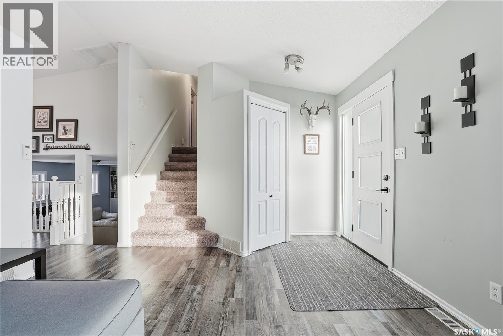 208 Willow Drive, Osler, Saskatchewan  S0K 3A0 - Photo 4 - SK027995