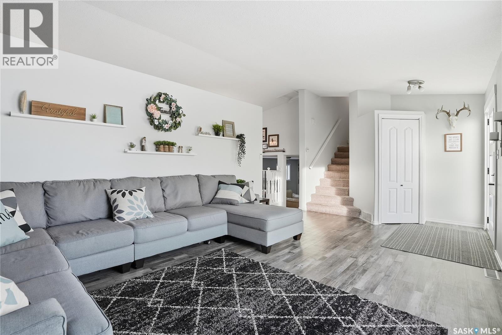 208 Willow Drive, Osler, Saskatchewan  S0K 3A0 - Photo 7 - SK027995