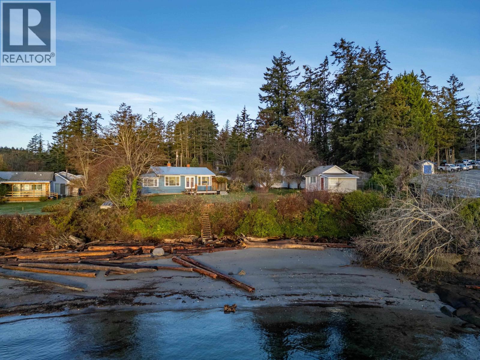 73 Madrona Road, Galiano Island, British Columbia  V0N 1P0 - Photo 1 - R3086759