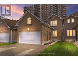 38 BLUEBELL CRESCENT, Whitby, Ontario