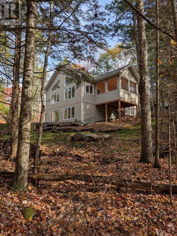 180 Lakeview Street, Dysart Et Al (Dysart), Ontario  K0M 1S0 - Photo 2 - X12763098