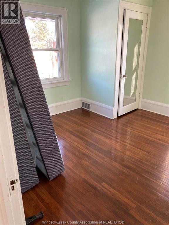 317 Askin, Windsor, Ontario  N9B 2X1 - Photo 6 - 26002634