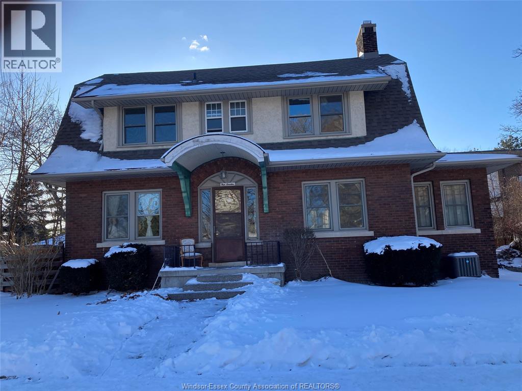 MLS# 26002634: 317 ASKIN, Windsor, Canada