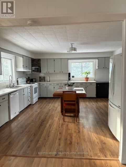 266 Airport Road, Front Of Leeds & Seeleys Bay, Ontario  K7G 2V3 - Photo 13 - X12763100