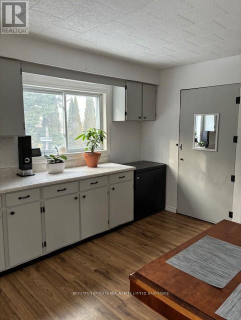 266 Airport Road, Front Of Leeds & Seeleys Bay, Ontario  K7G 2V3 - Photo 15 - X12763100