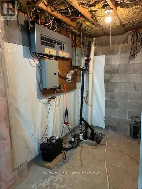 266 Airport Road, Front Of Leeds & Seeleys Bay, Ontario  K7G 2V3 - Photo 39 - X12763100