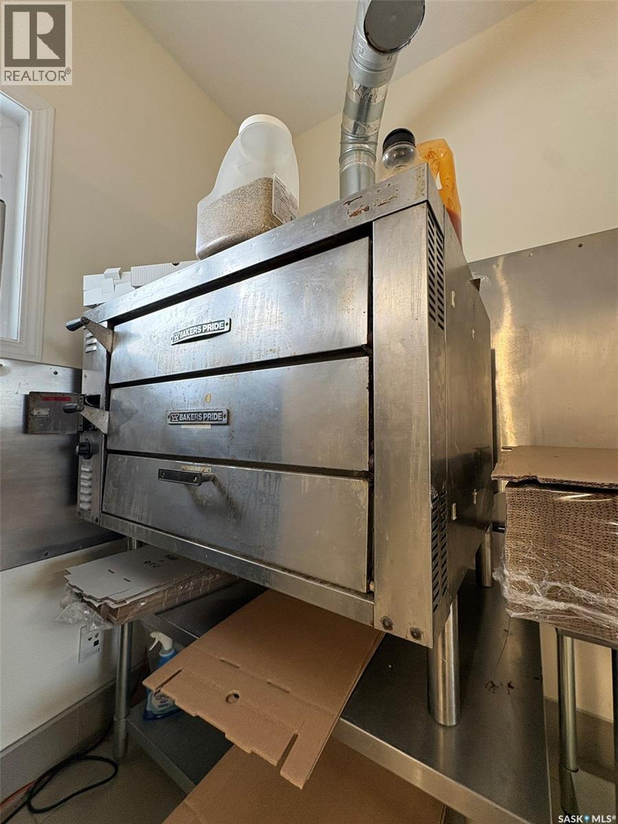 9 Gregory Avenue E, White City, Saskatchewan  S4L 5B1 - Photo 7 - SK027899