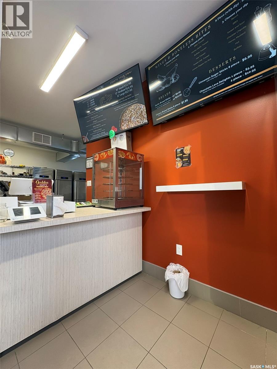 9 Gregory Avenue E, White City, Saskatchewan  S4L 5B1 - Photo 5 - SK027899