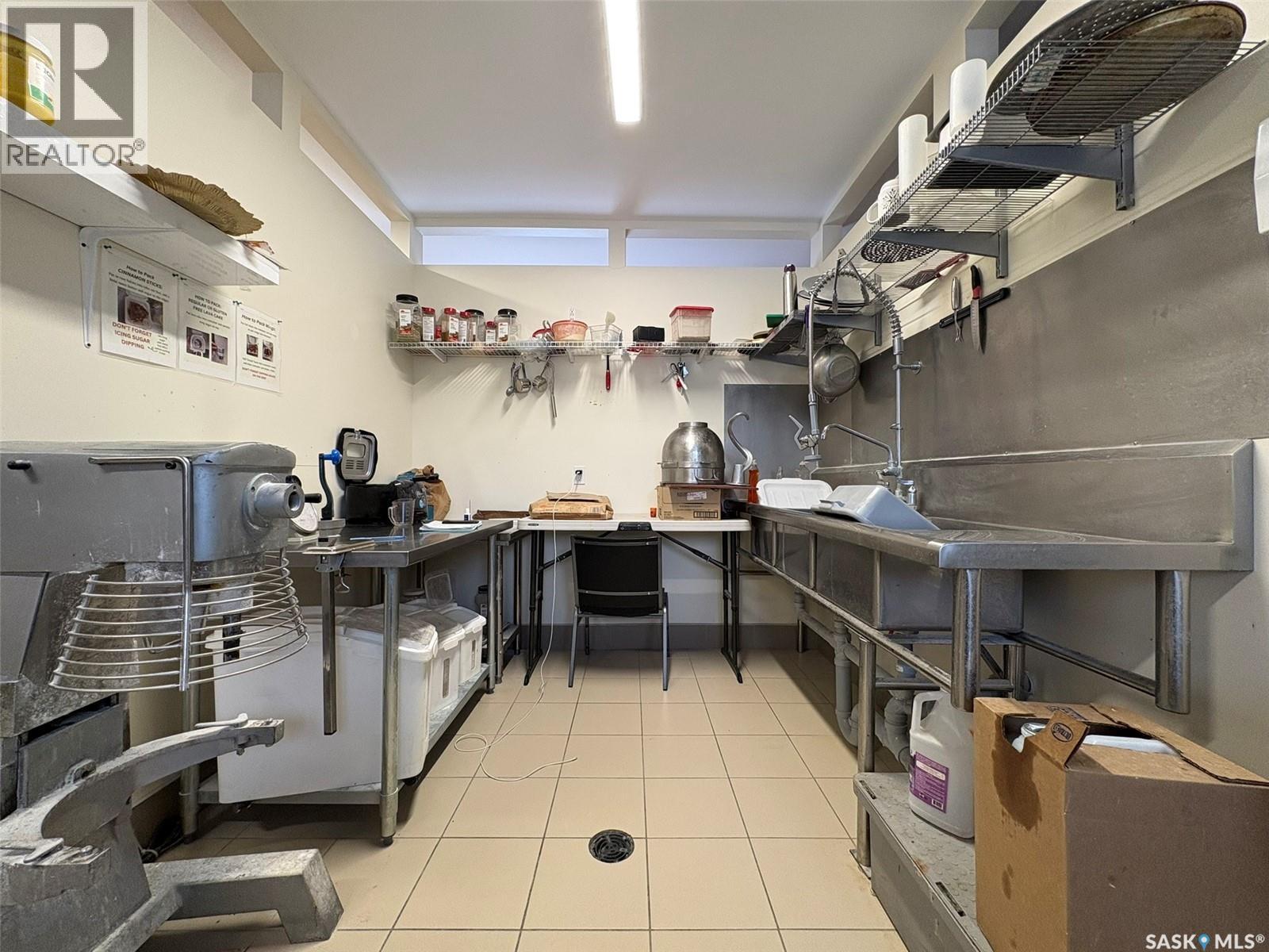 9 Gregory Avenue E, White City, Saskatchewan  S4L 5B1 - Photo 13 - SK027899