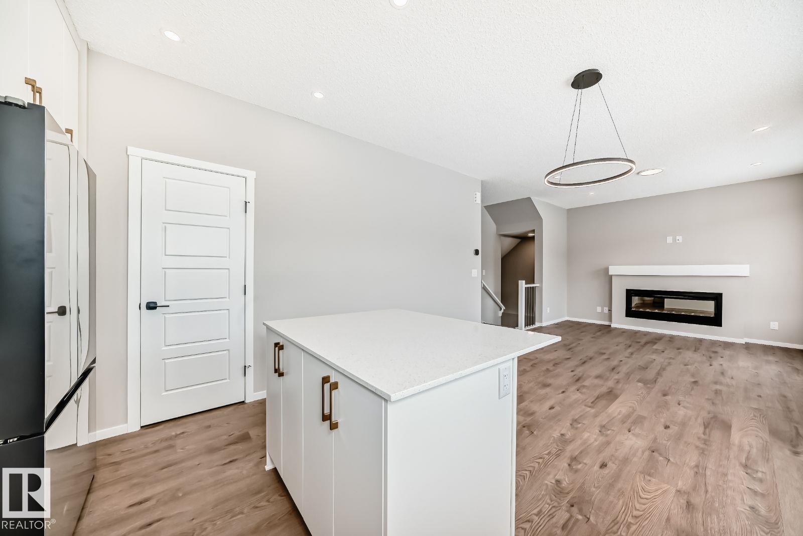 1065 Cornerstone Wy, Sherwood Park, Alberta  T8H 3A3 - Photo 11 - E4470803