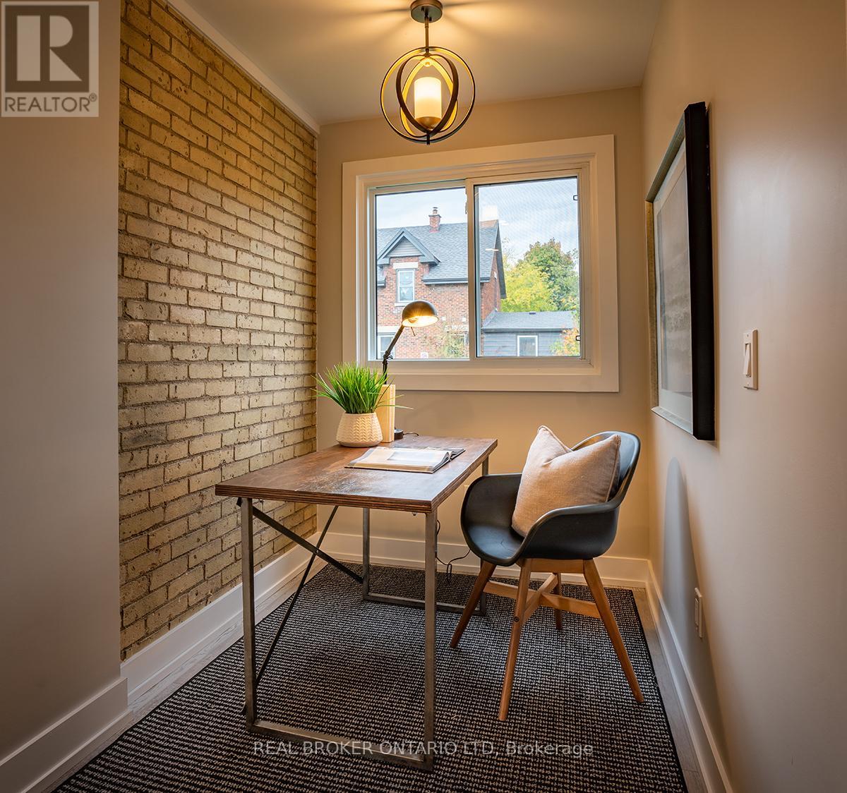 Photo 14 of 25 for 62 Barker Street