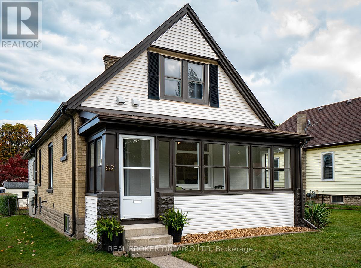 Photo 2 of 25 for 62 Barker Street