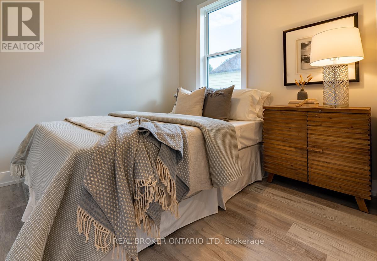 Photo 20 of 25 for 62 Barker Street