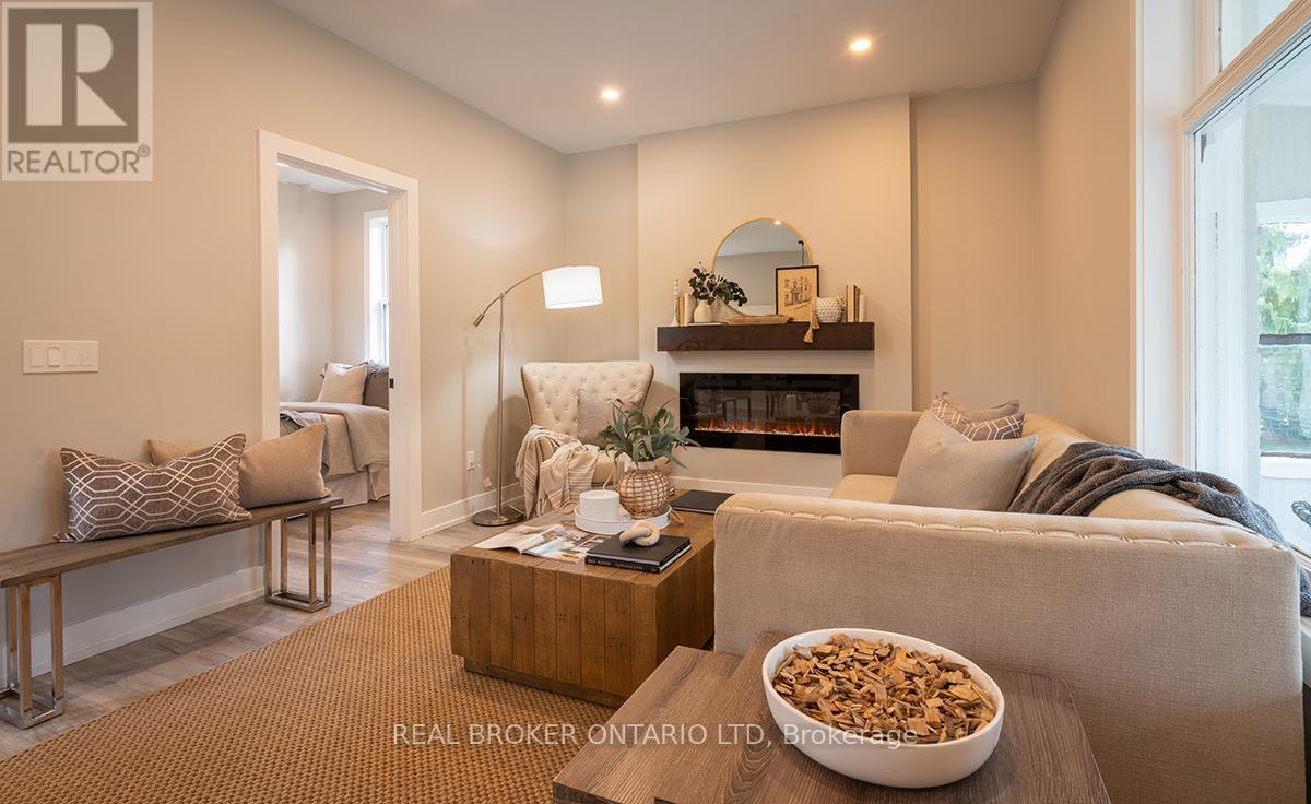 Photo 8 of 25 for 62 Barker Street