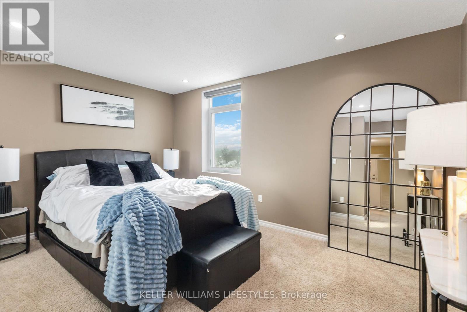 Photo 24 of 41 for 902 - 45 Pond Mills Road