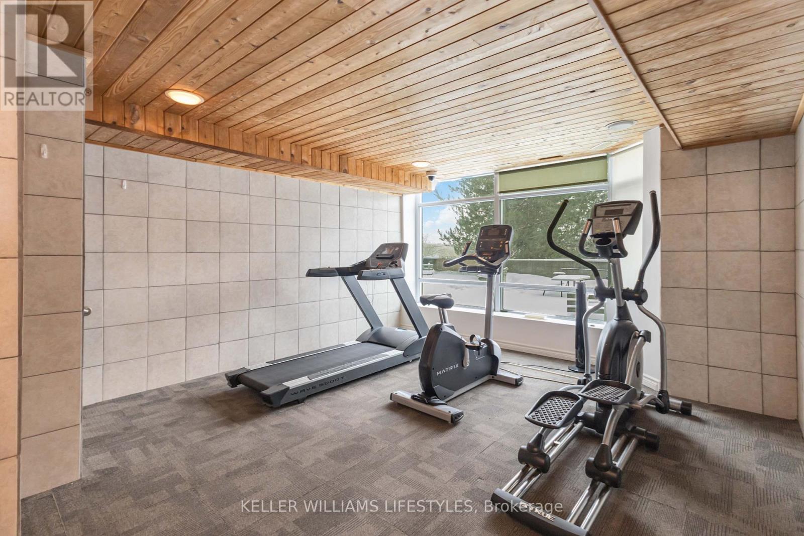 Photo 30 of 41 for 902 - 45 Pond Mills Road