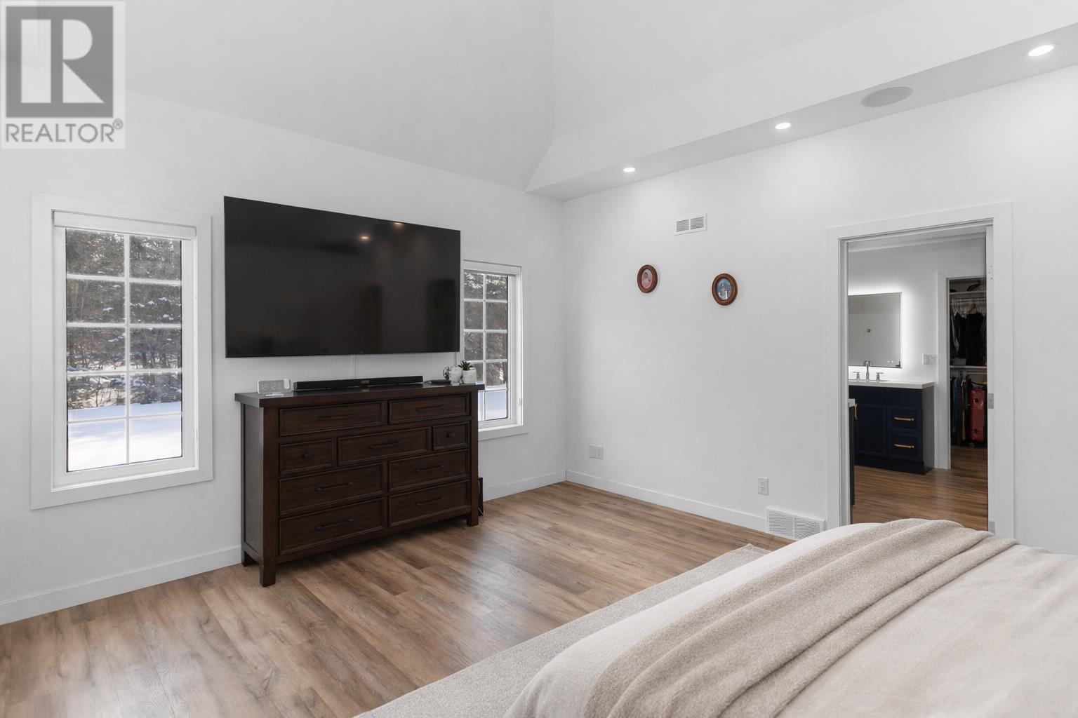 1009 Riverdale Rd, Thunder Bay, Ontario  P7J 1N3 - Photo 26 - TB2600168