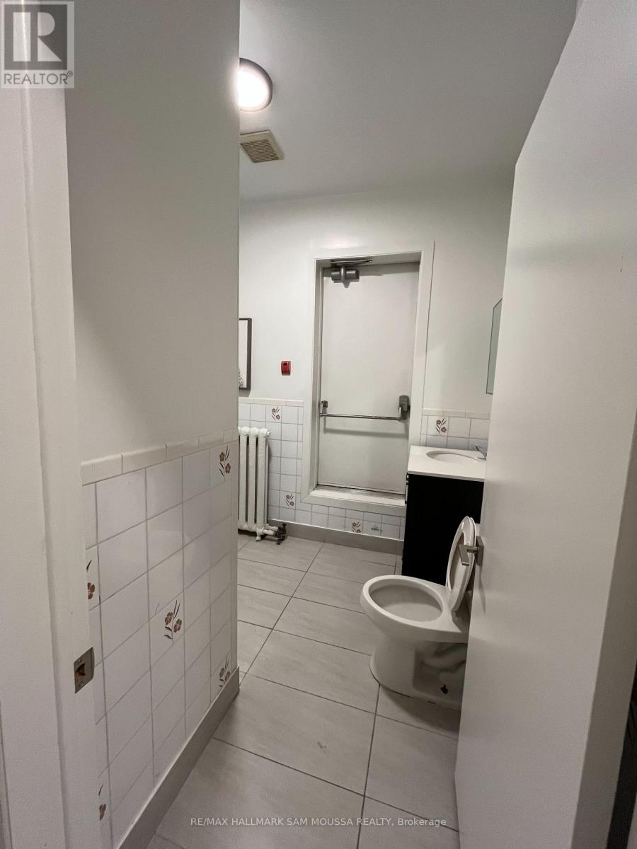 6 - 232 Cooper Street, Ottawa, Ontario  K2P 0G4 - Photo 12 - X12763194