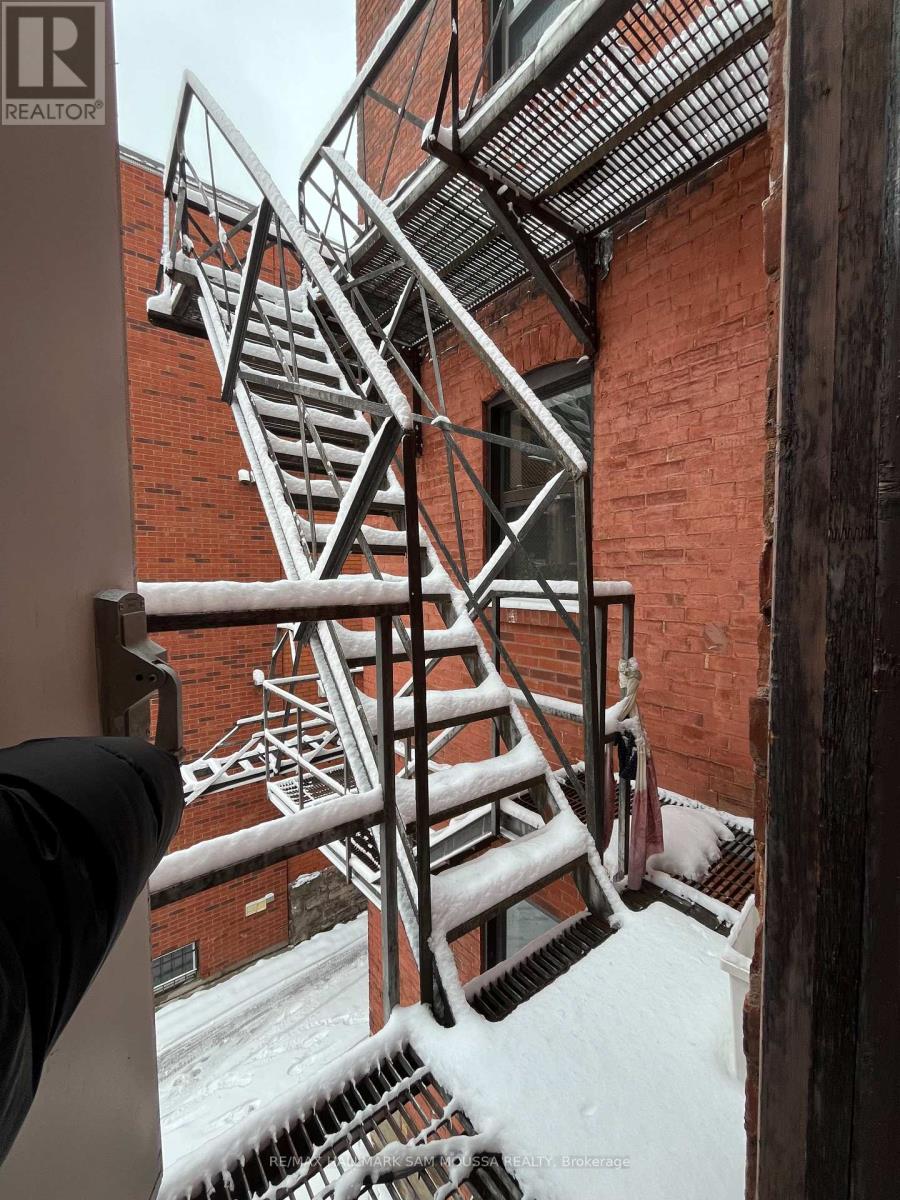 6 - 232 Cooper Street, Ottawa, Ontario  K2P 0G4 - Photo 13 - X12763194