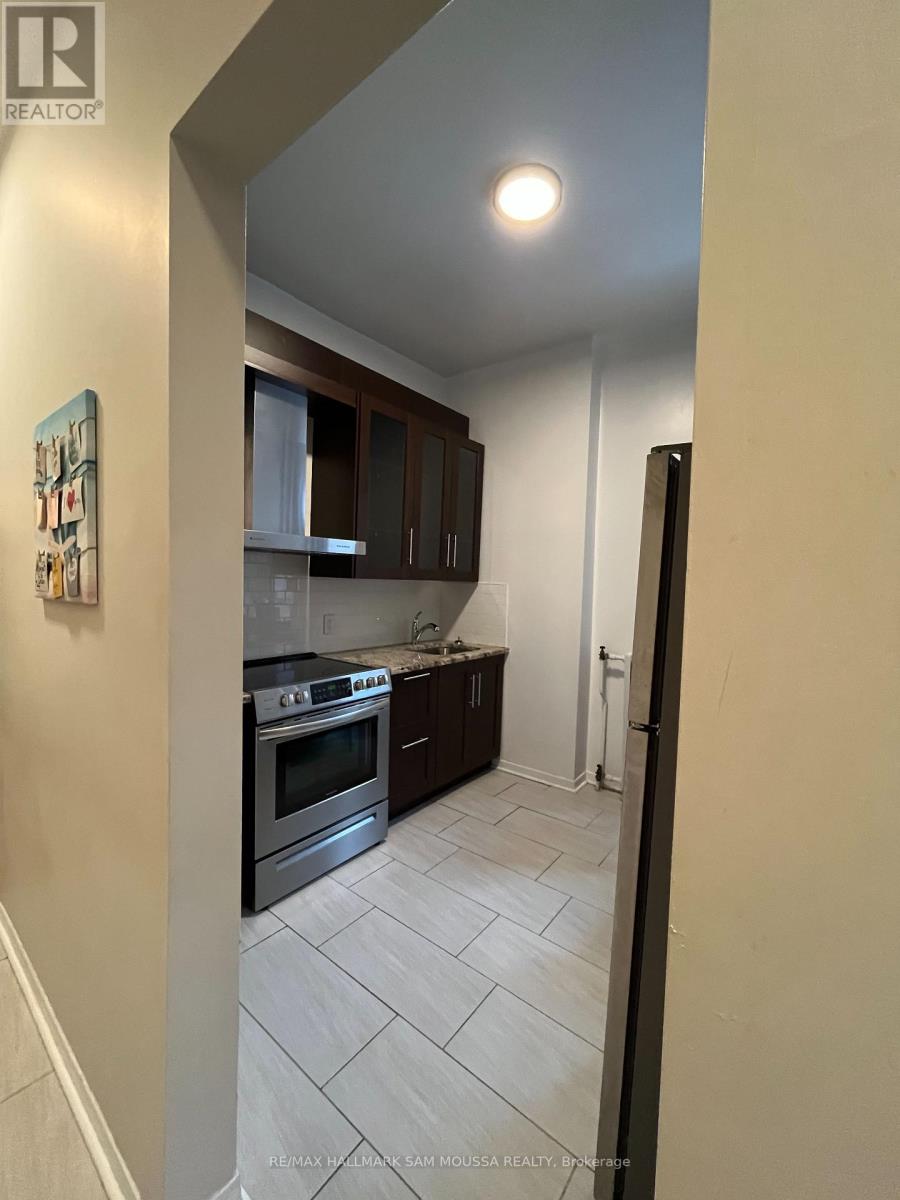 6 - 232 Cooper Street, Ottawa, Ontario  K2P 0G4 - Photo 6 - X12763194