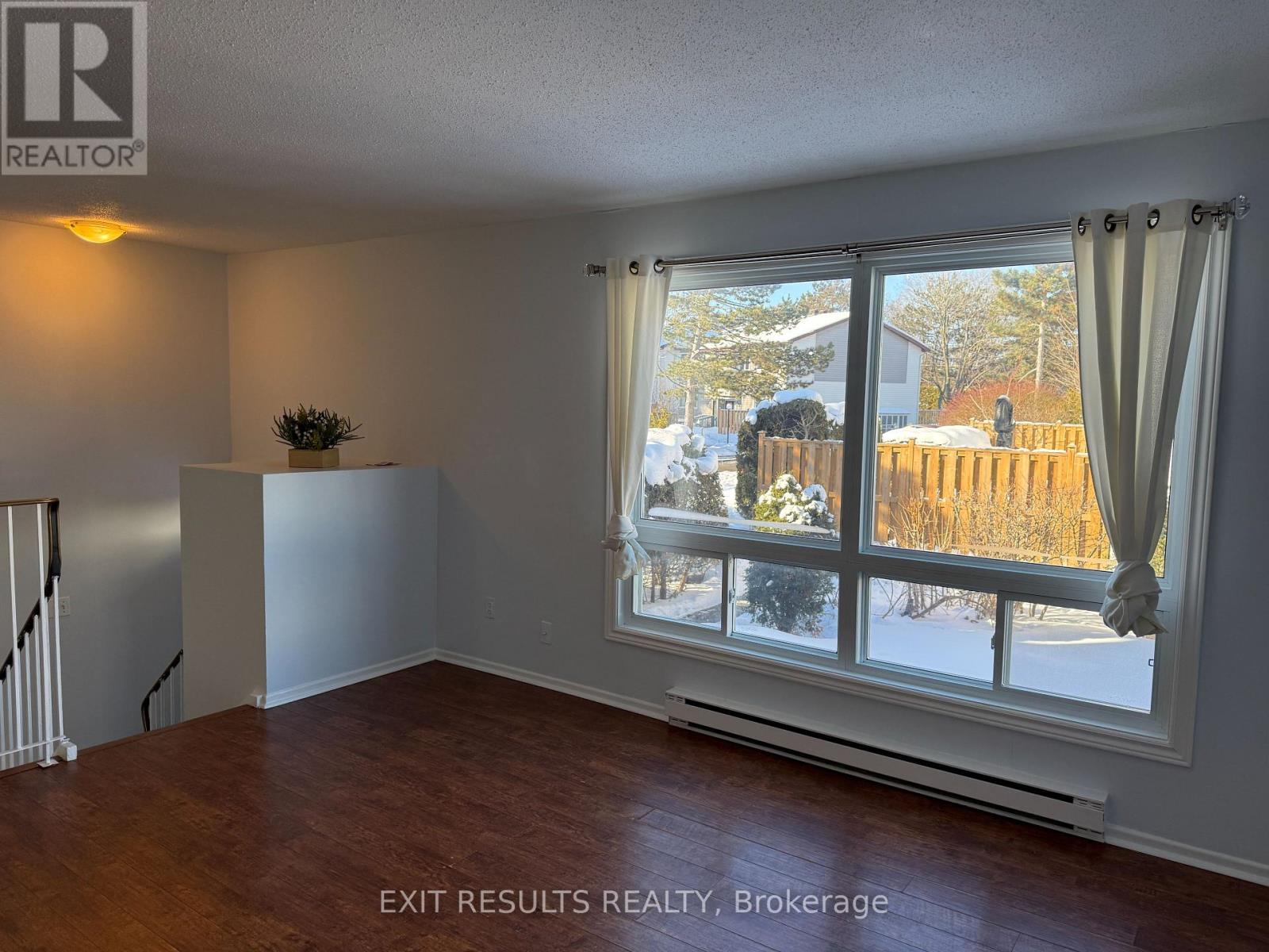 25h Banner Road, Ottawa, Ontario  K2H 8T3 - Photo 10 - X12763220