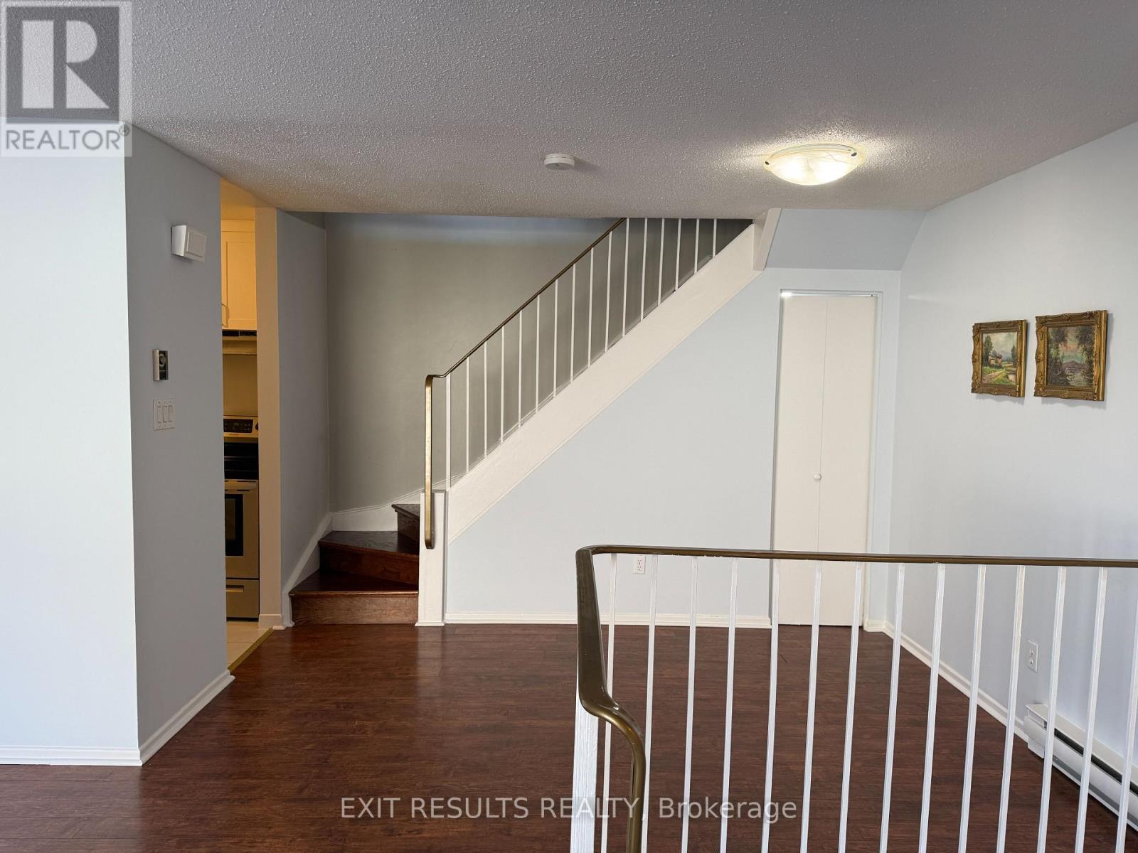 25h Banner Road, Ottawa, Ontario  K2H 8T3 - Photo 12 - X12763220