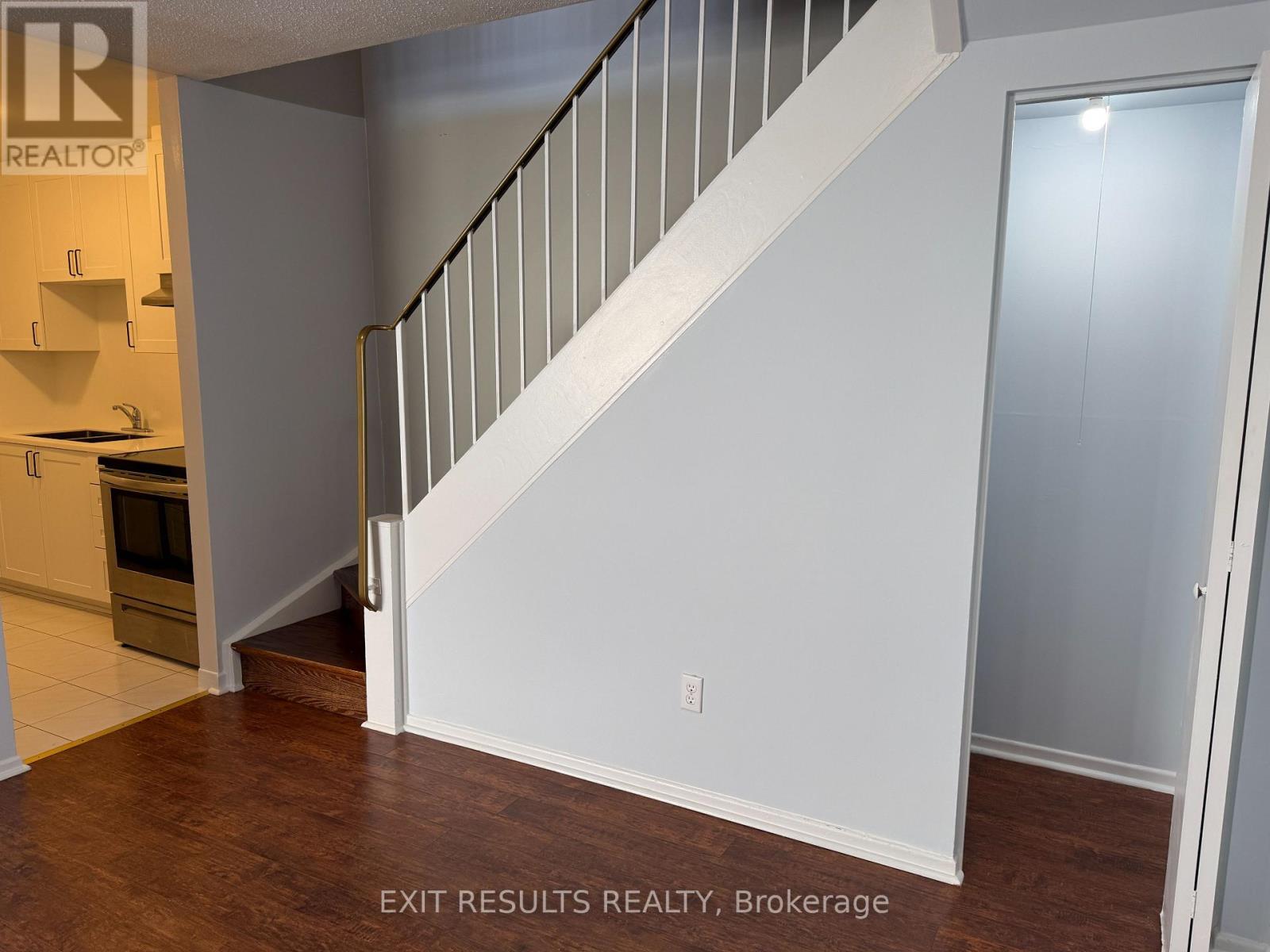 25h Banner Road, Ottawa, Ontario  K2H 8T3 - Photo 13 - X12763220