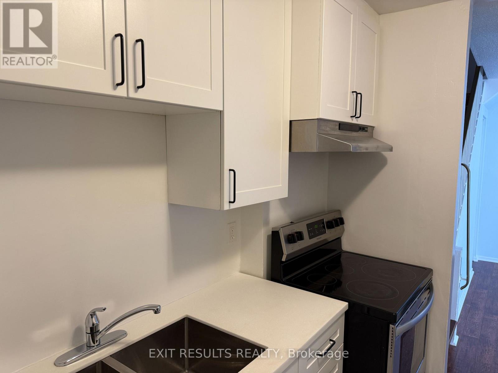 25h Banner Road, Ottawa, Ontario  K2H 8T3 - Photo 20 - X12763220