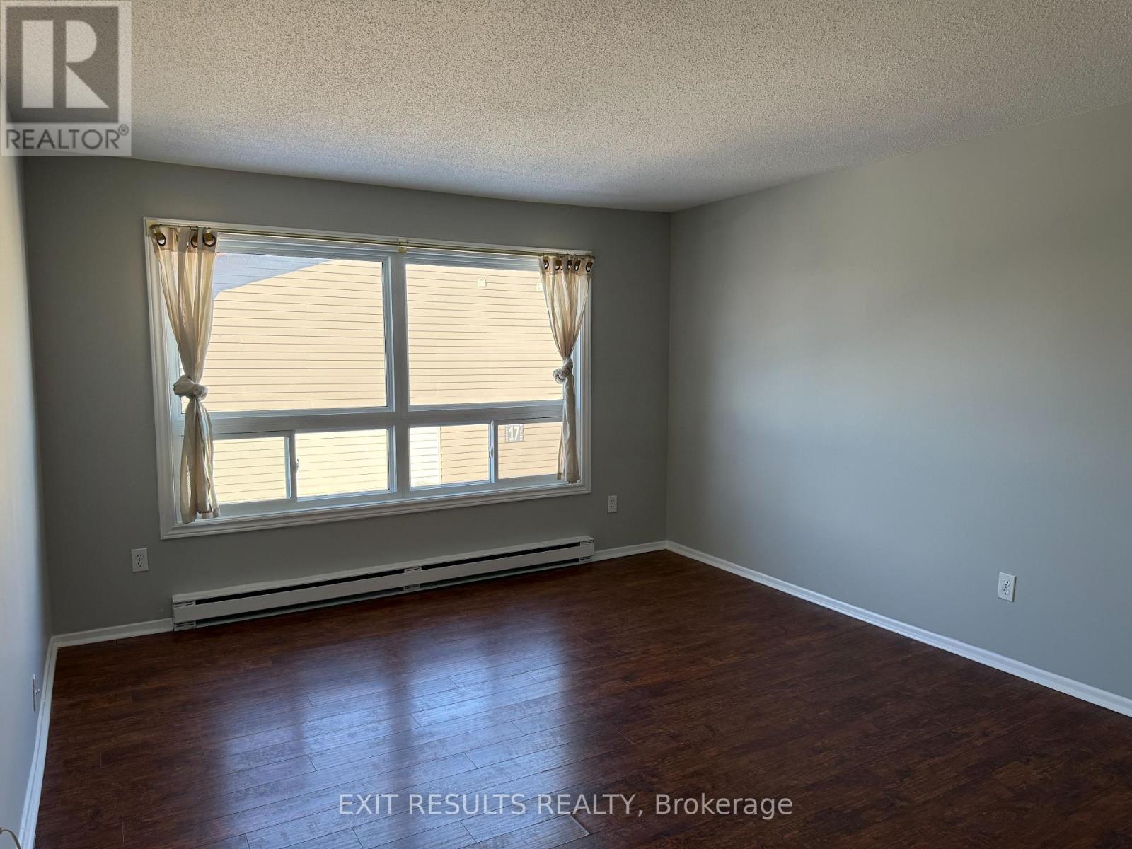 25h Banner Road, Ottawa, Ontario  K2H 8T3 - Photo 28 - X12763220