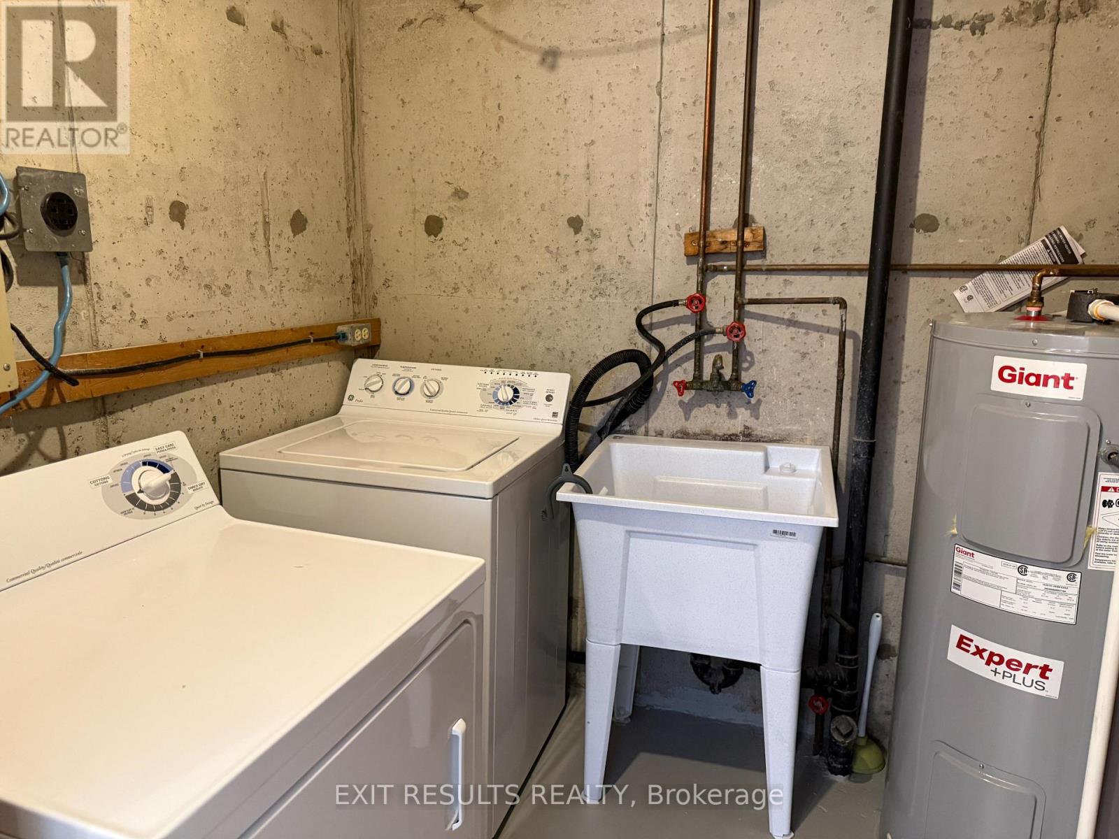 25h Banner Road, Ottawa, Ontario  K2H 8T3 - Photo 47 - X12763220