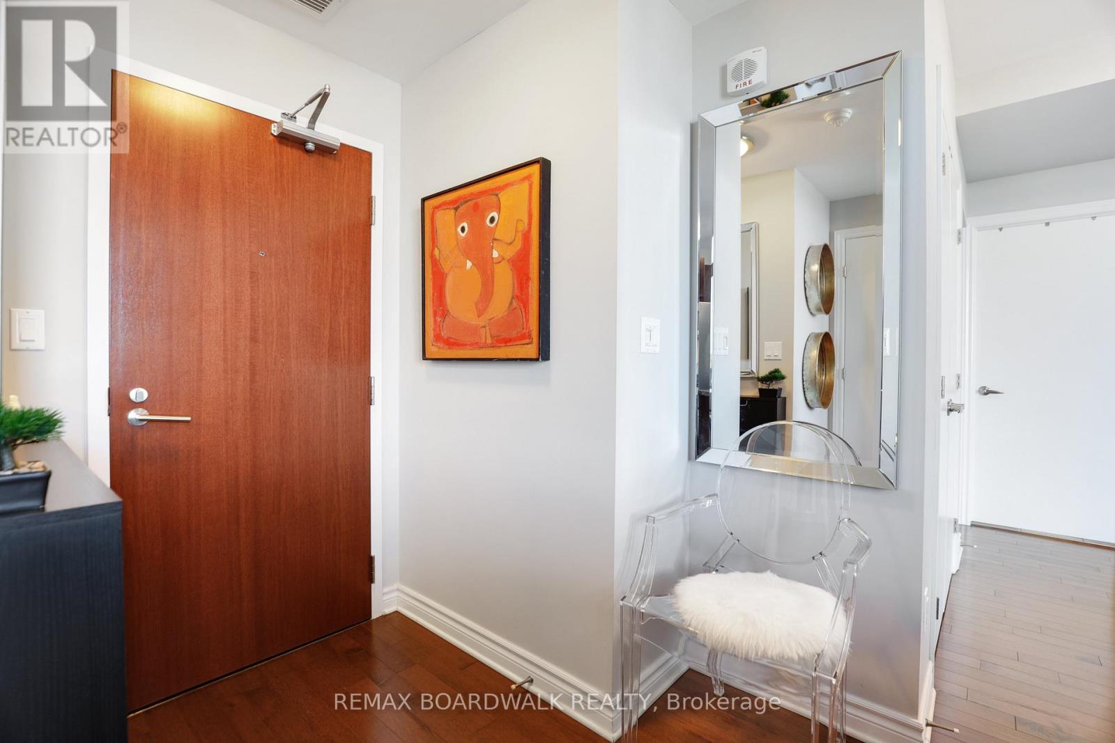 407 - 575 Byron Avenue, Ottawa, Ontario  K2A 1R7 - Photo 7 - X12763240