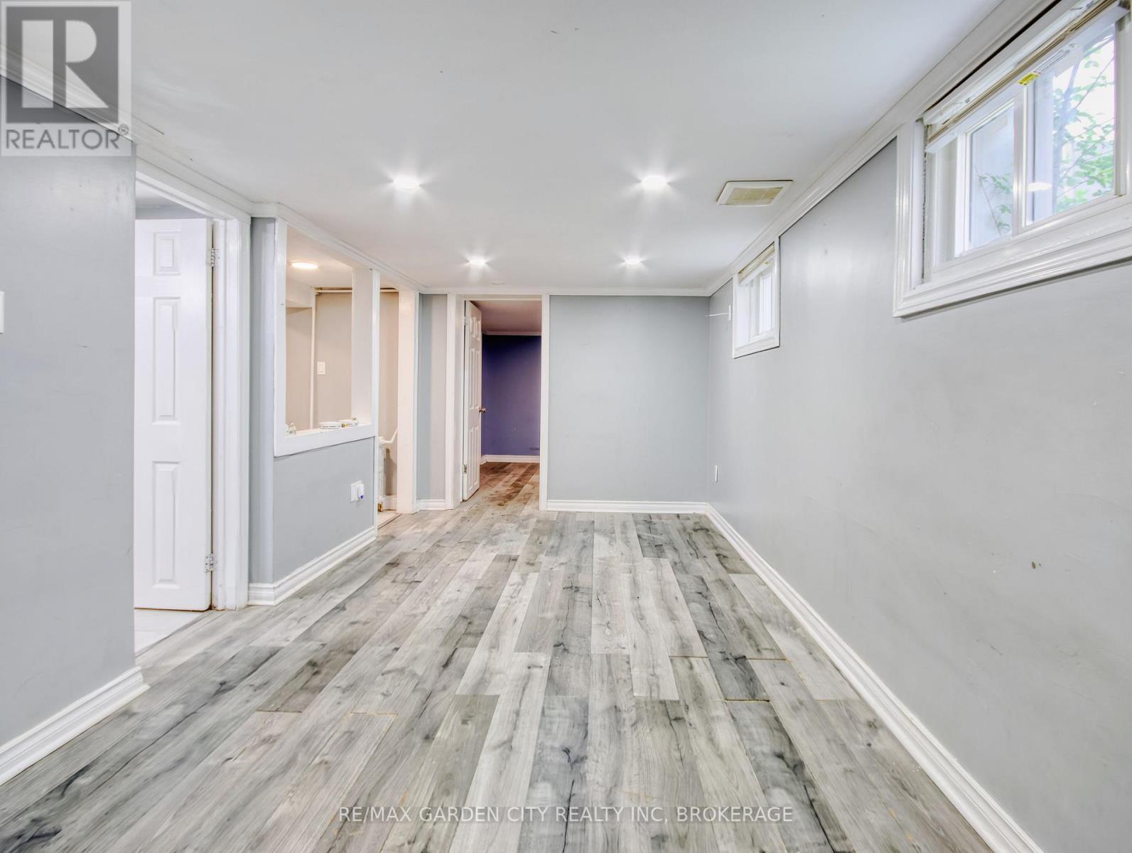 144 Welland Avenue, St. Catharines, Ontario  L2R 2N6 - Photo 14 - X12763260