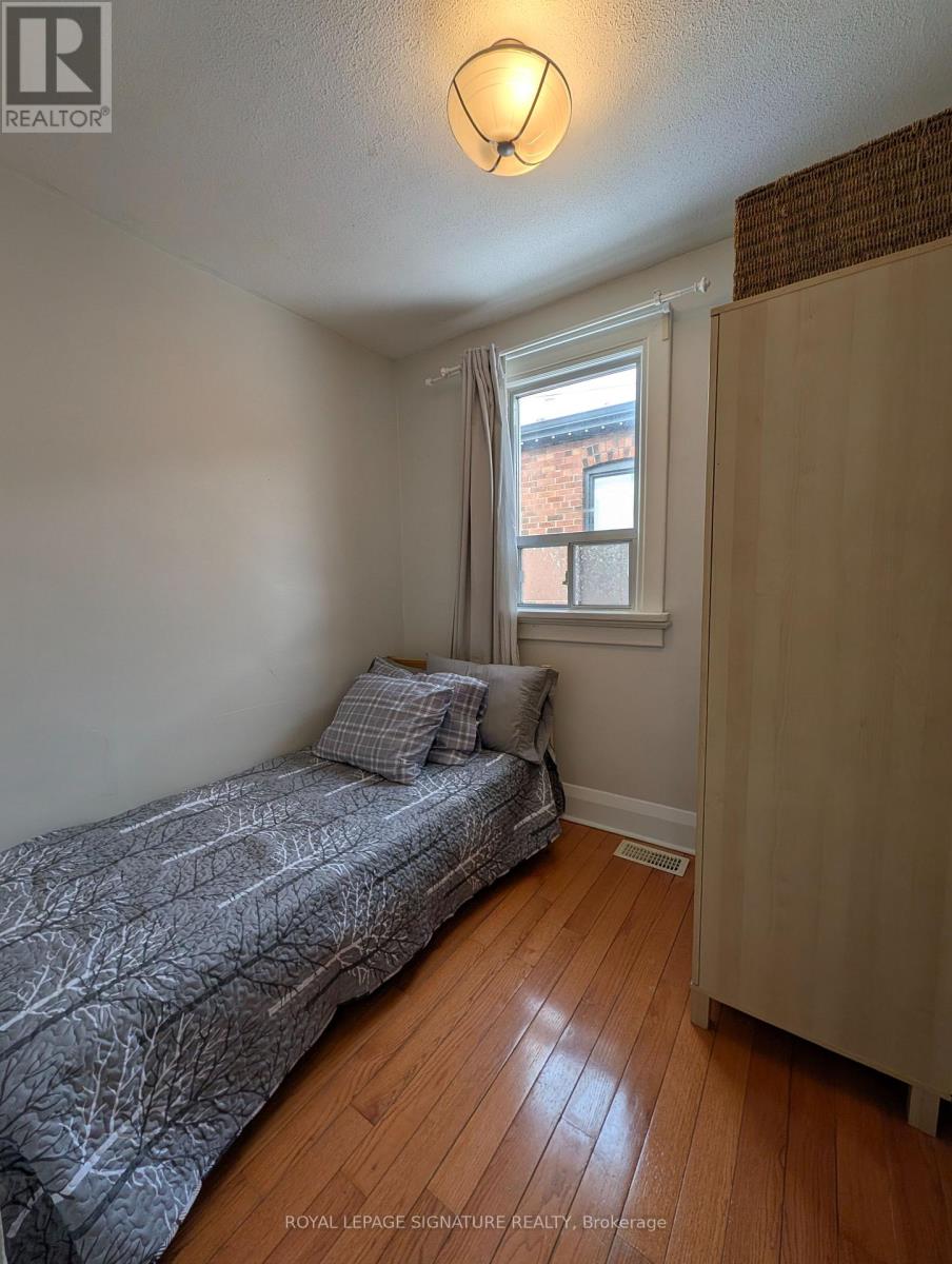 493 Jane Street, Toronto, Ontario  M6S 4A1 - Photo 9 - W12698308