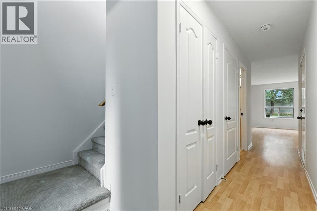 39 Foxborough Drive, Ancaster, Ontario  L9G 4Y9 - Photo 6 - 40777758