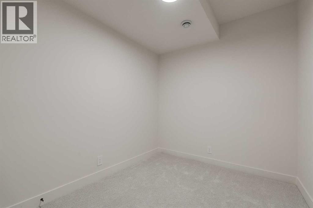 2812 35 Street Sw, Calgary, Alberta  T3E 2Y5 - Photo 45 - A2273424