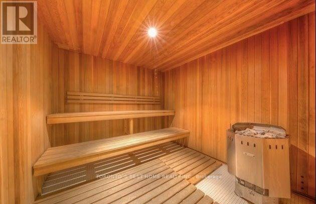 2nd Bed - 426 Lake Shore Boulevard W, Toronto, Ontario  M5V 2V9 - Photo 11 - C12763170