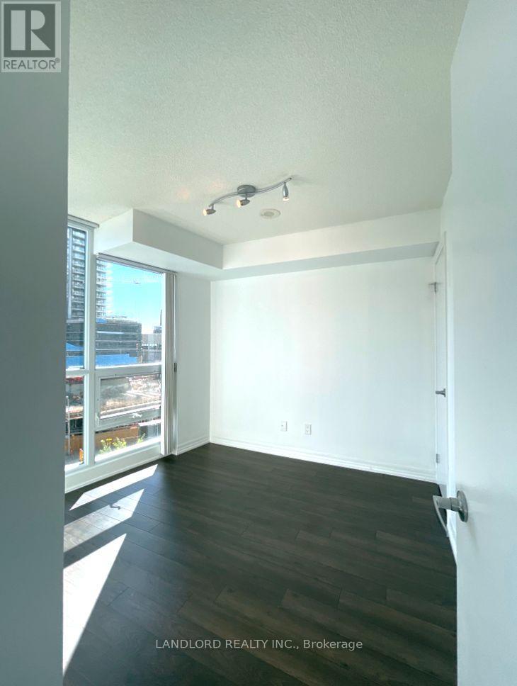 605 - 16 Yonge Street, Toronto, Ontario  M5E 2A1 - Photo 13 - C12763264