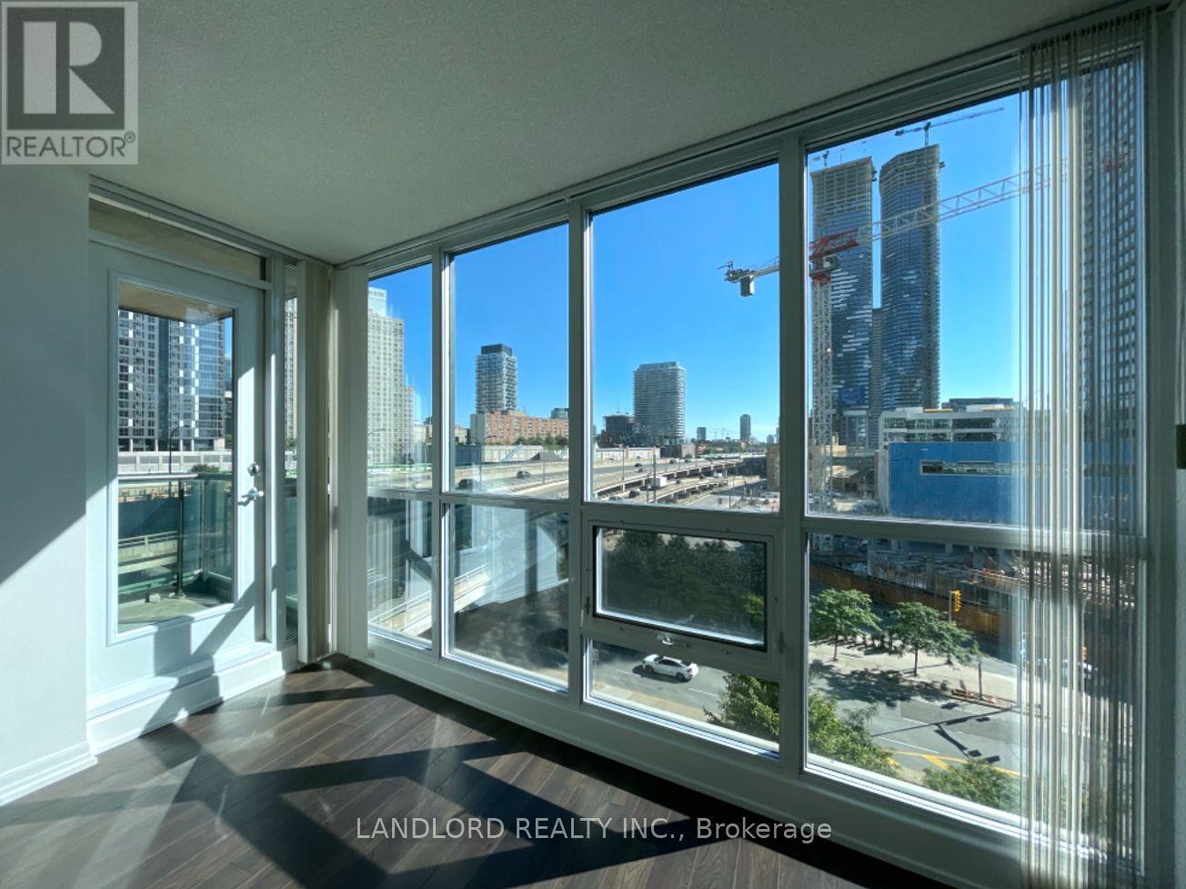 605 - 16 Yonge Street, Toronto, Ontario  M5E 2A1 - Photo 4 - C12763264