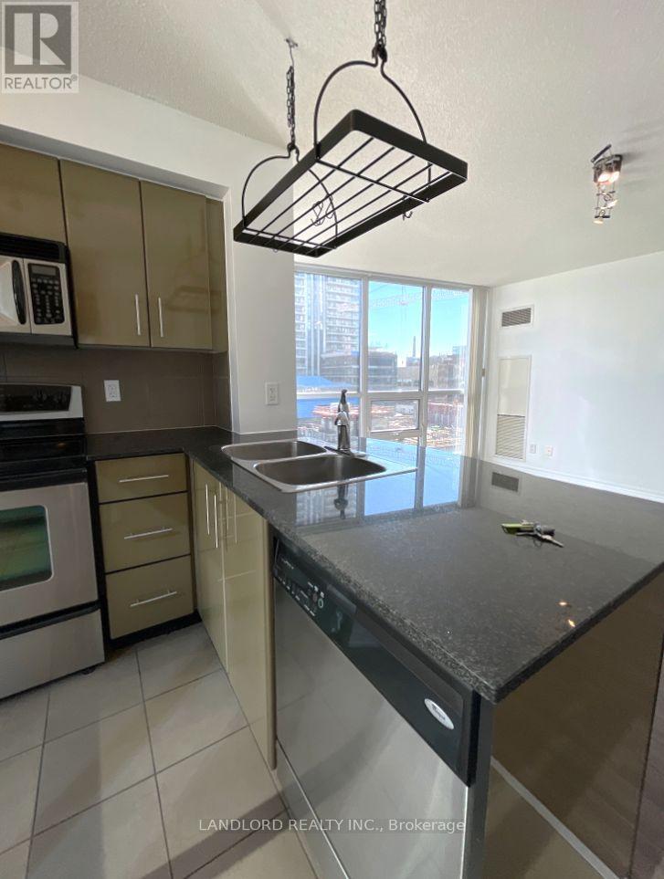 605 - 16 Yonge Street, Toronto, Ontario  M5E 2A1 - Photo 7 - C12763264