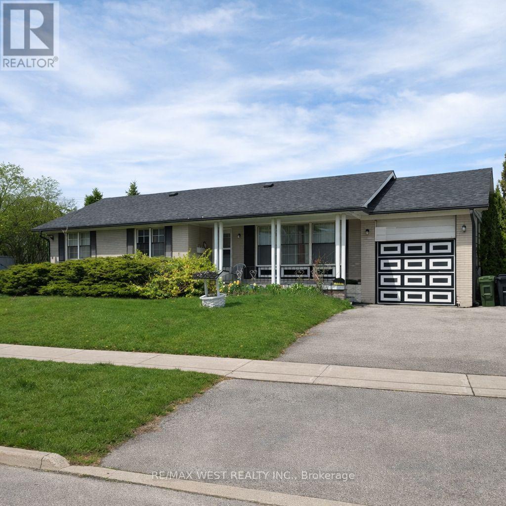 158 Cass Avenue, Toronto, Ontario  M1T 2B7 - Photo 1 - E12763238