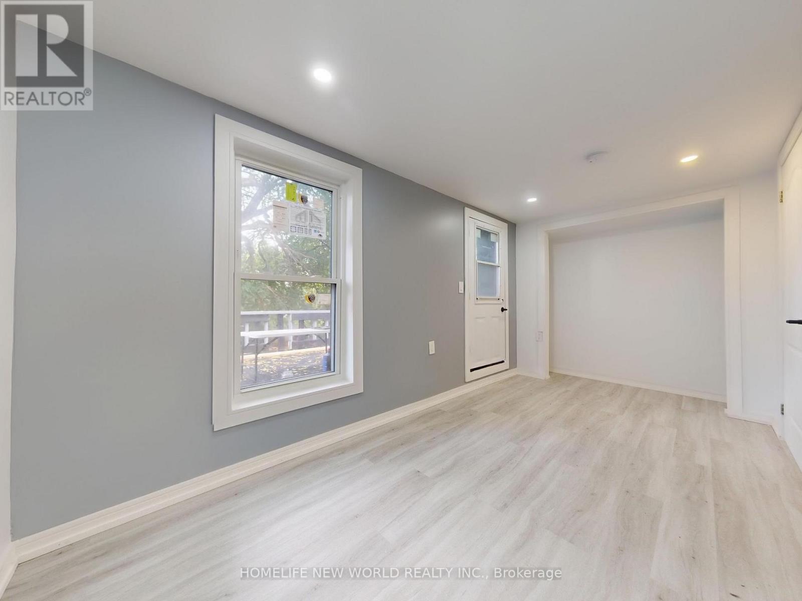 11 Maple Street, Oshawa, Ontario  L1H 2L6 - Photo 6 - E12763248