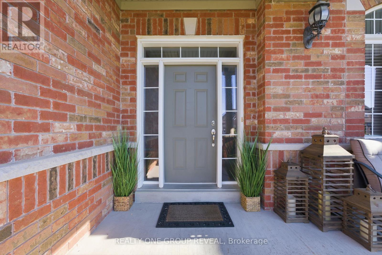 1737 Clearbrook Drive, Oshawa, Ontario  L1K 0C3 - Photo 6 - E12763252