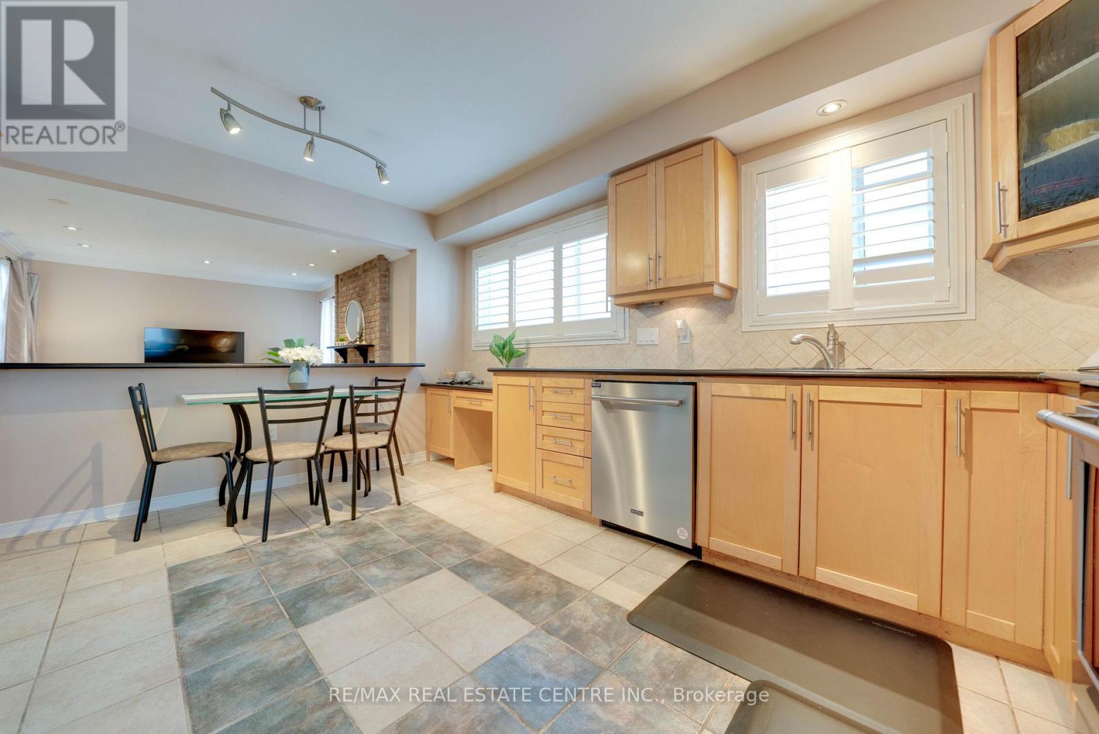 37 Statesman Square, Toronto, Ontario  M1S 4H7 - Photo 12 - E12763266