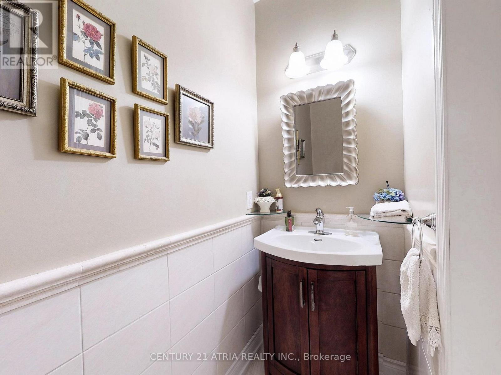 2 Colonel George Mclaren Drive, Markham, Ontario  L6C 0L3 - Photo 25 - N12763072