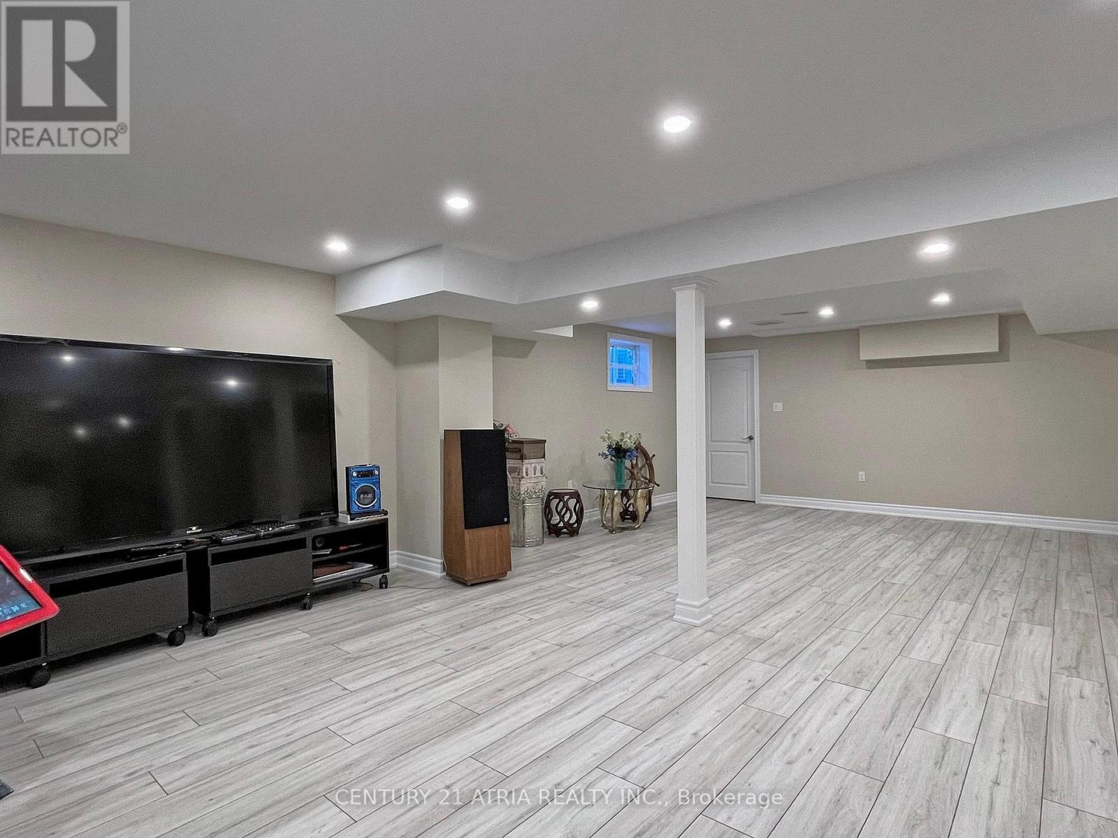 2 Colonel George Mclaren Drive, Markham, Ontario  L6C 0L3 - Photo 37 - N12763072