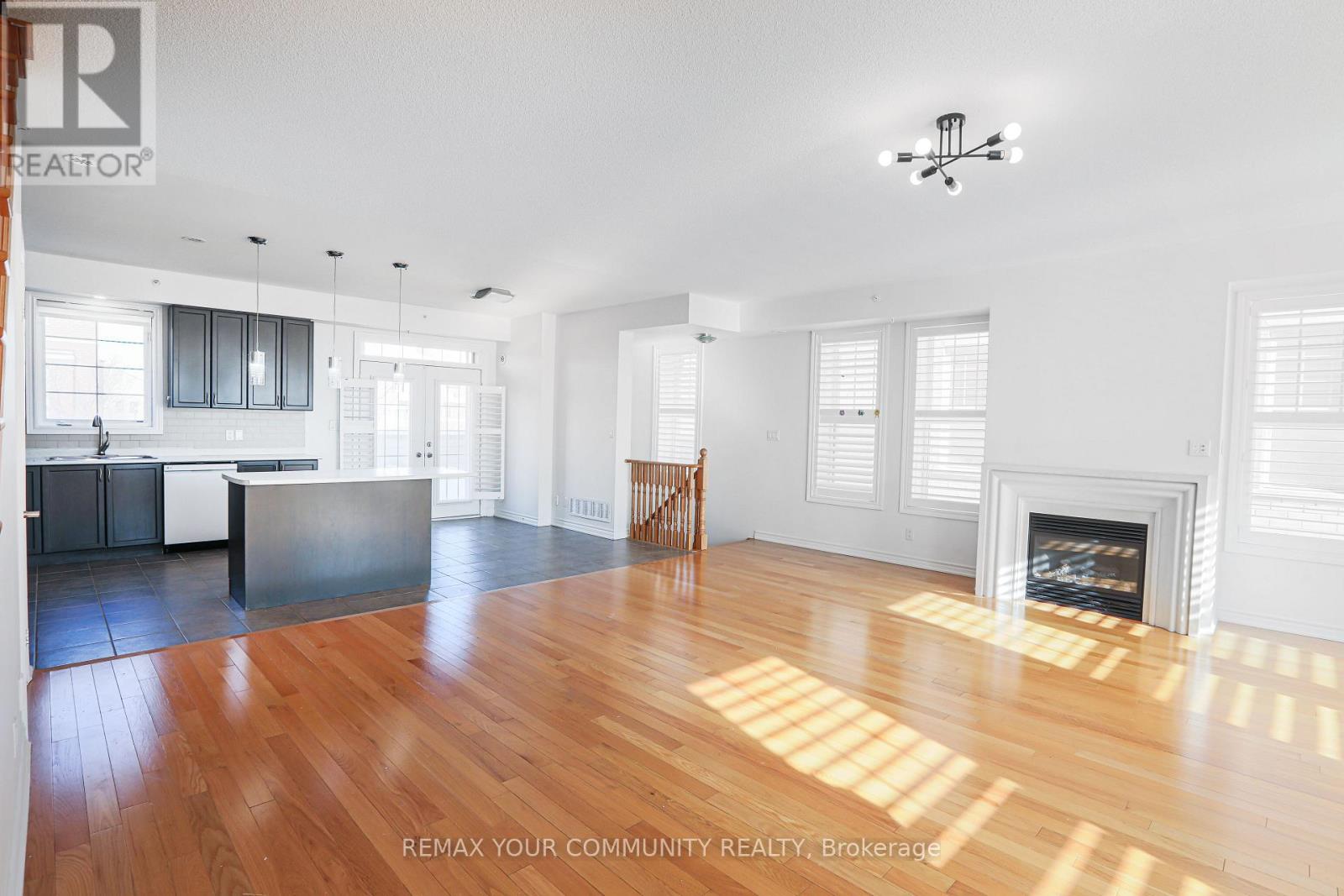 60 Cathedral High Heights E, Markham, Ontario  L6C 0P3 - Photo 11 - N12763102